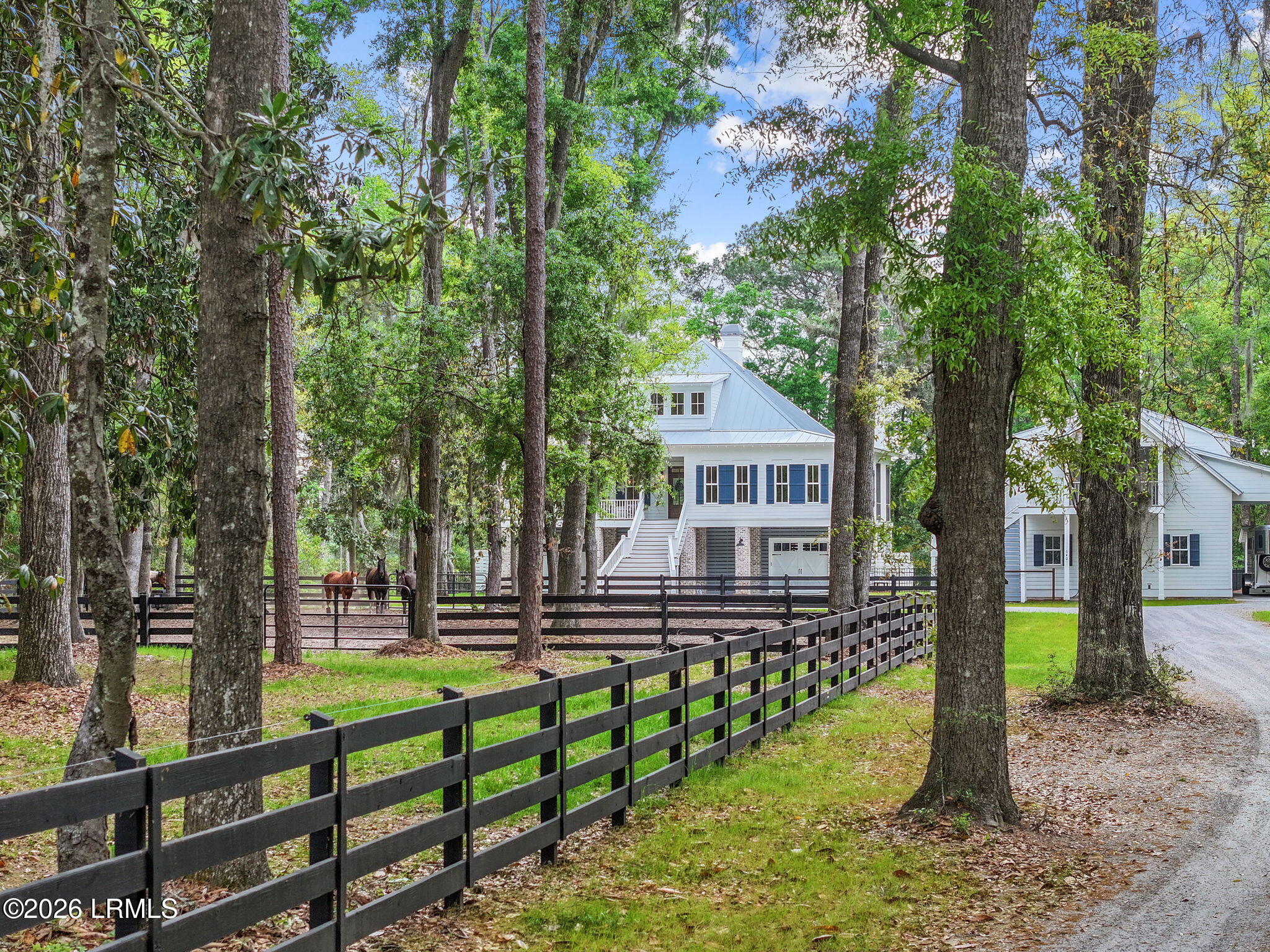 540 Sams Point Road Beaufort, SC 29907 - Photo 4 of 83 .Entrance
