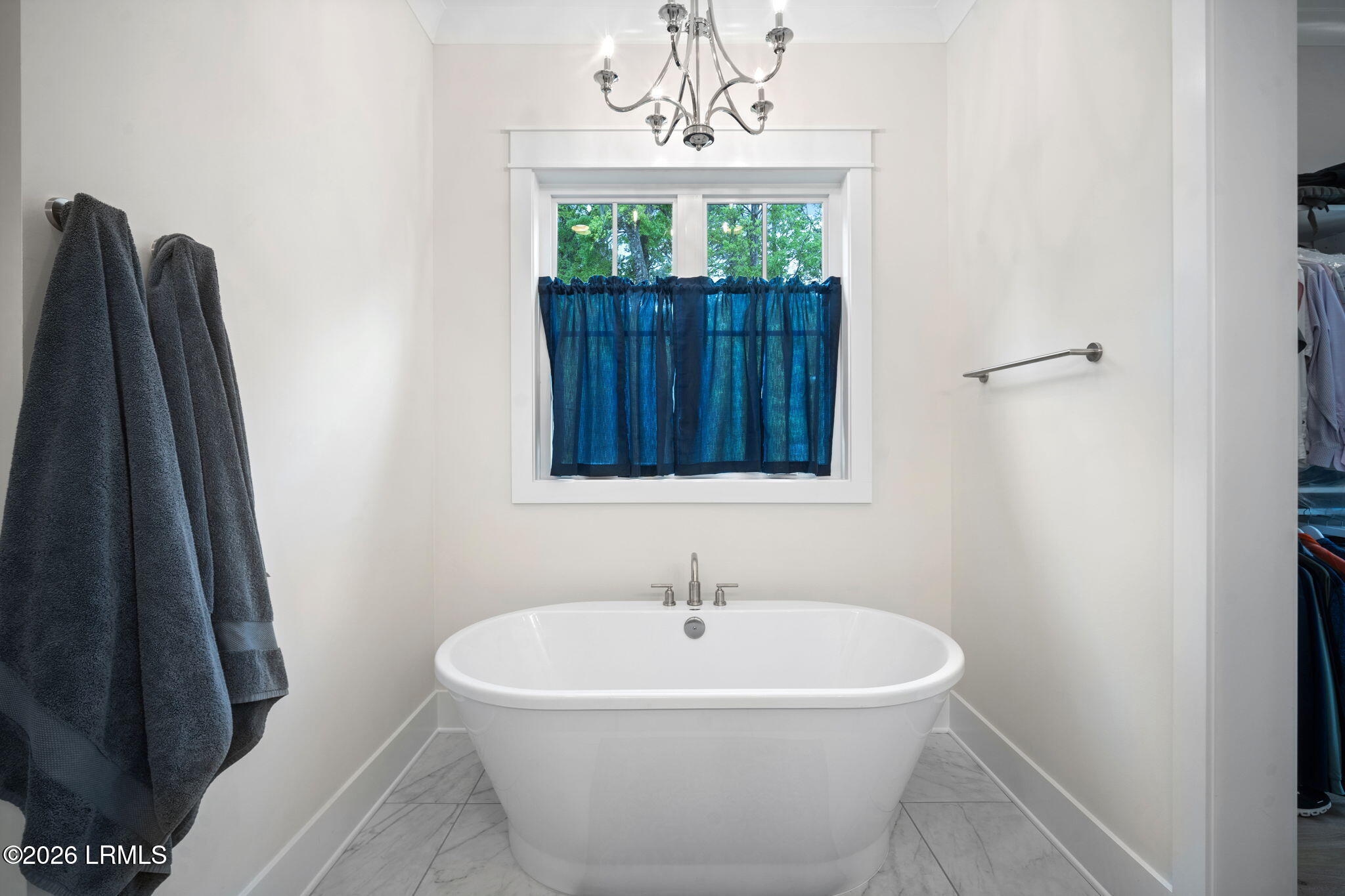 540 Sams Point Road Beaufort, SC 29907 - Photo 47 of 83 .Guest Bath (4)