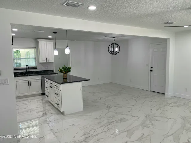 $274,900 | 132 Southeast Tribble Street, Lake City, FL 32025