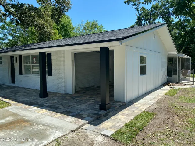 $274,900 | 132 Southeast Tribble Street, Lake City, FL 32025