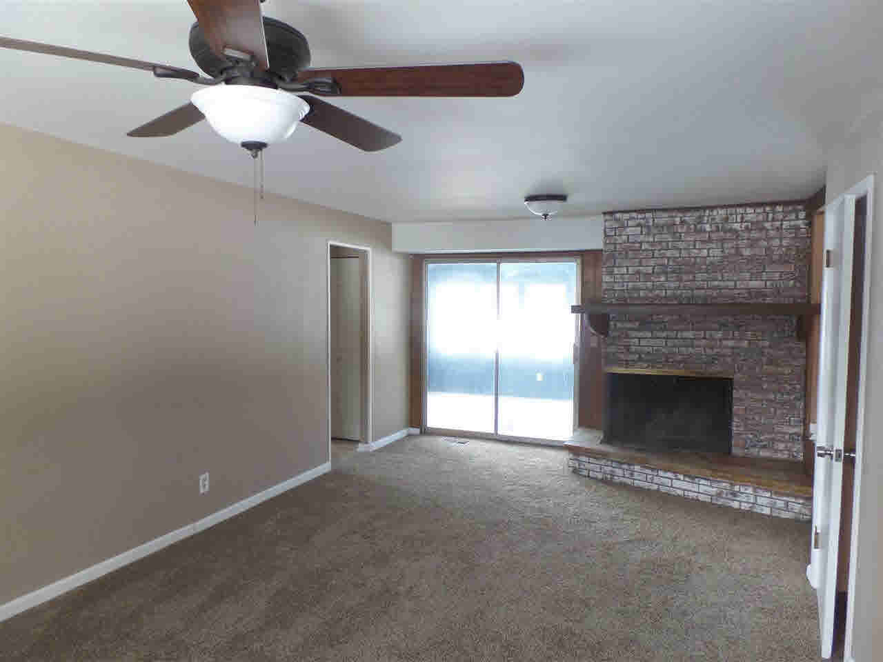 2248 South Nichols Road Lennon, MI 48449 - Photo 7 of 27 21425432-6.JPG