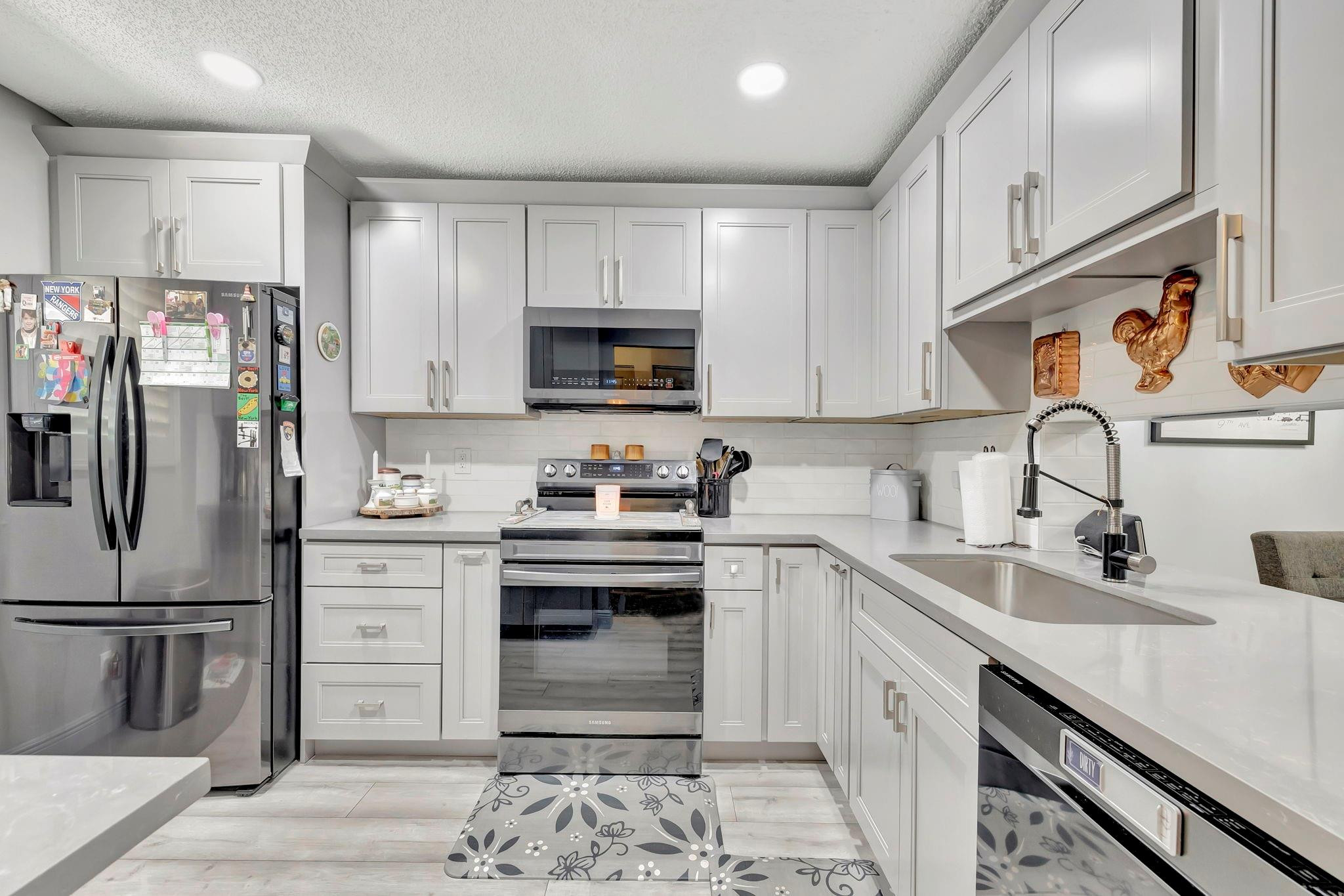 8799 Holly Court, Unit 202 Tamarac, FL 33321 - Photo 5 of 26 Photo 5