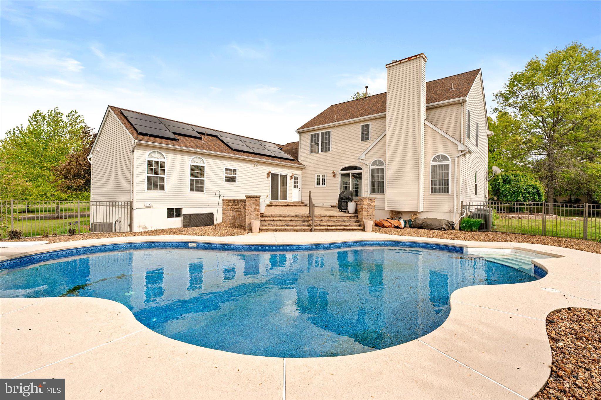 7 Country House Way Columbus, NJ 08022 - Photo 33 of 46