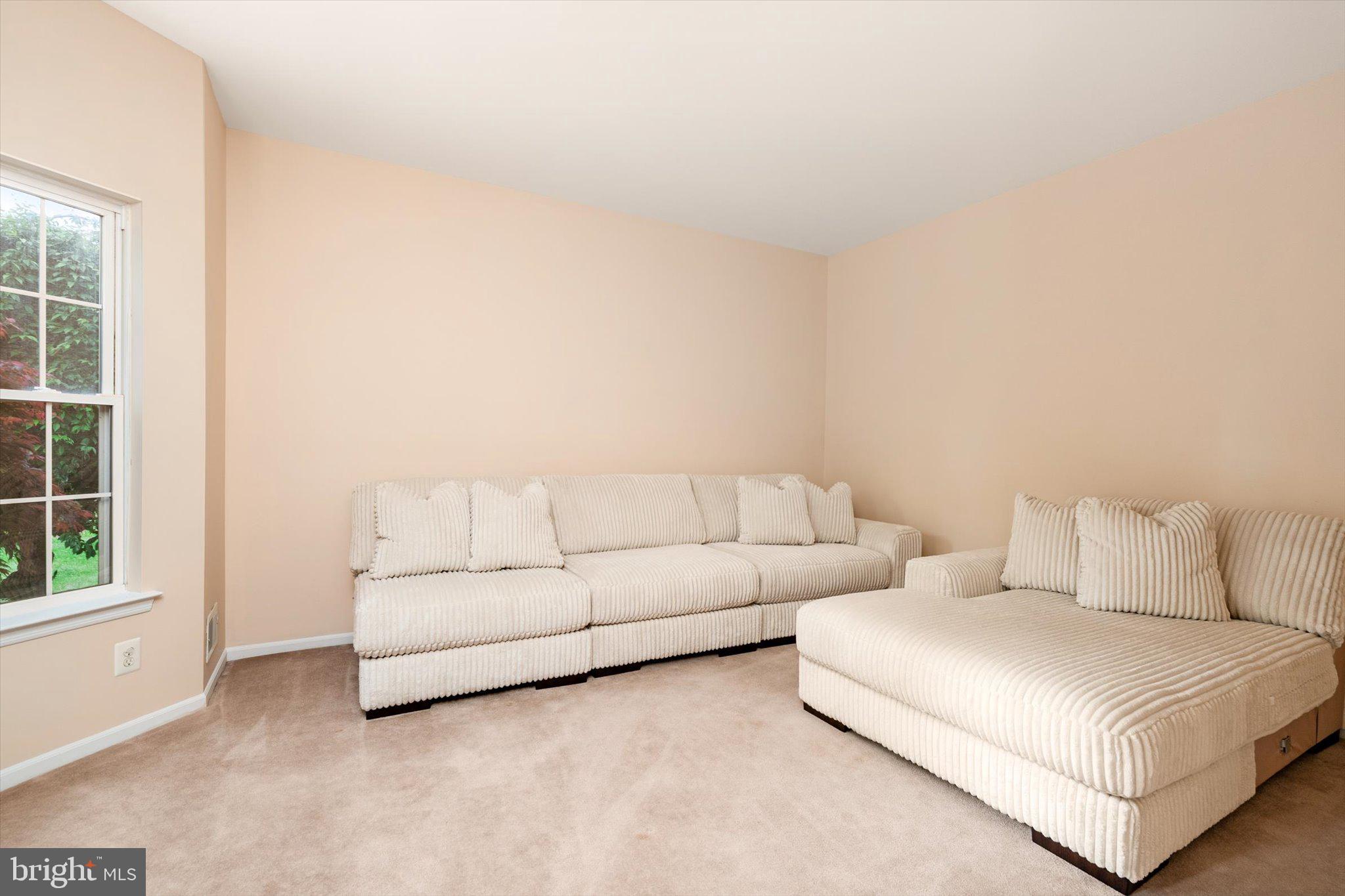 7 Country House Way Columbus, NJ 08022 - Photo 10 of 46