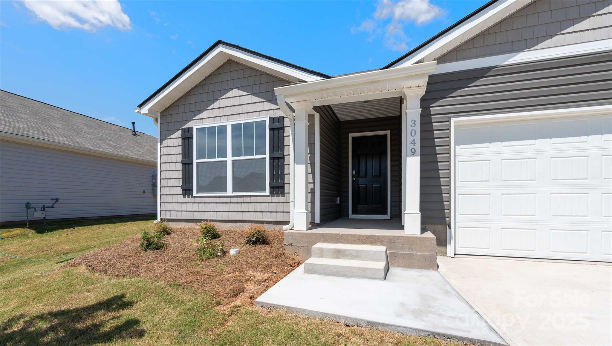 212 Callie River Clyde, NC 28721 - Photo 3 of 25 a front view of a house