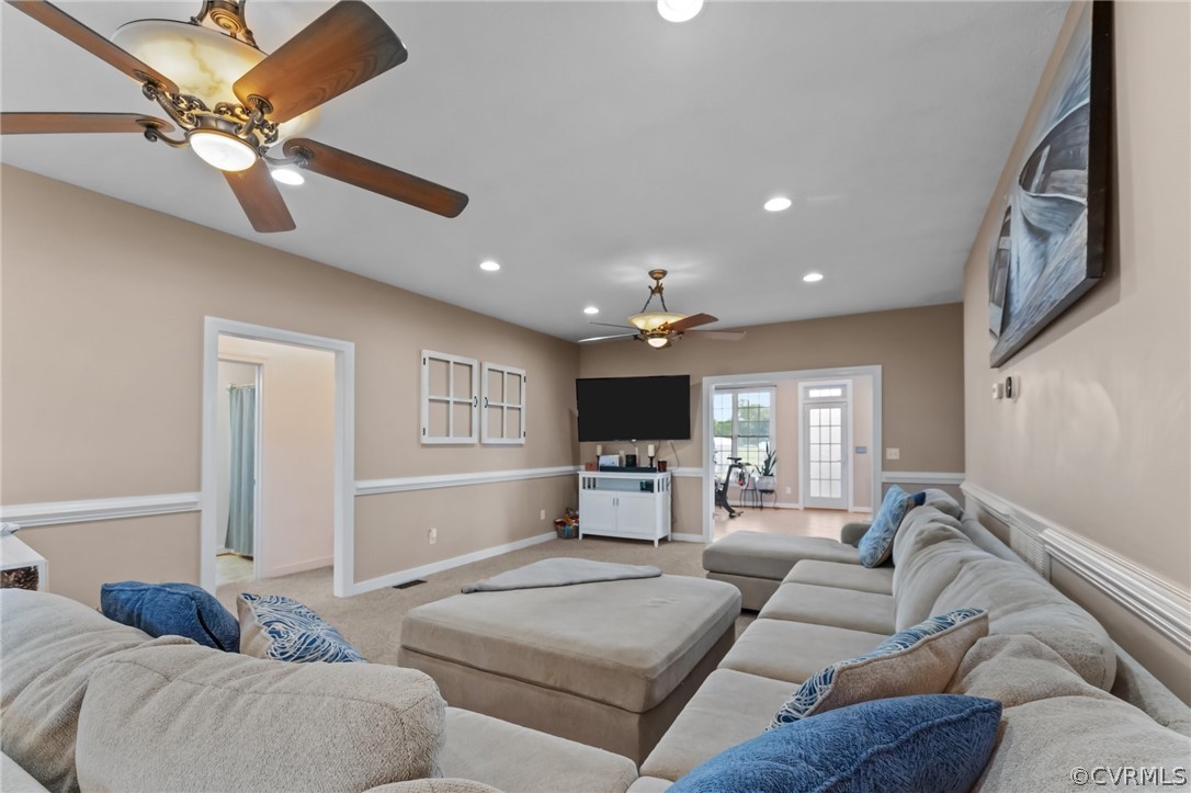 746 Mill Road King William, VA 23086 - Photo 10 of 48 Huge living room!