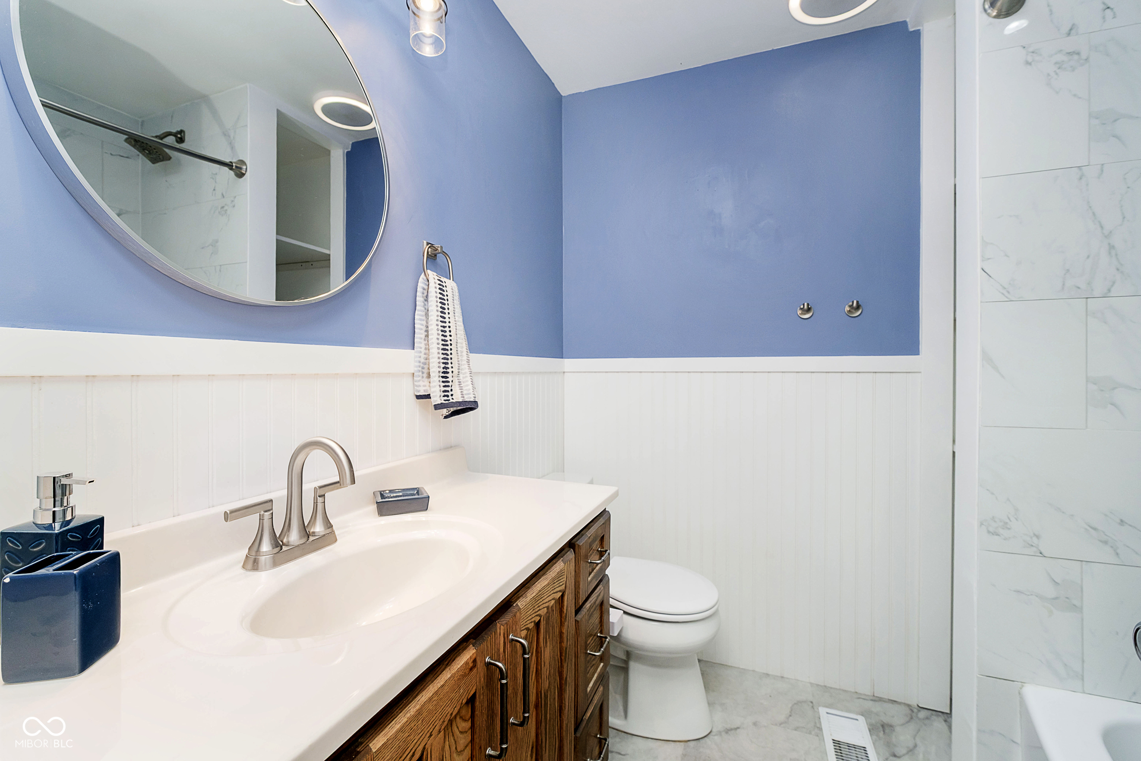 7734 Hoover Road Indianapolis, IN 46260 - Photo 16 of 34 Gallery Image 16