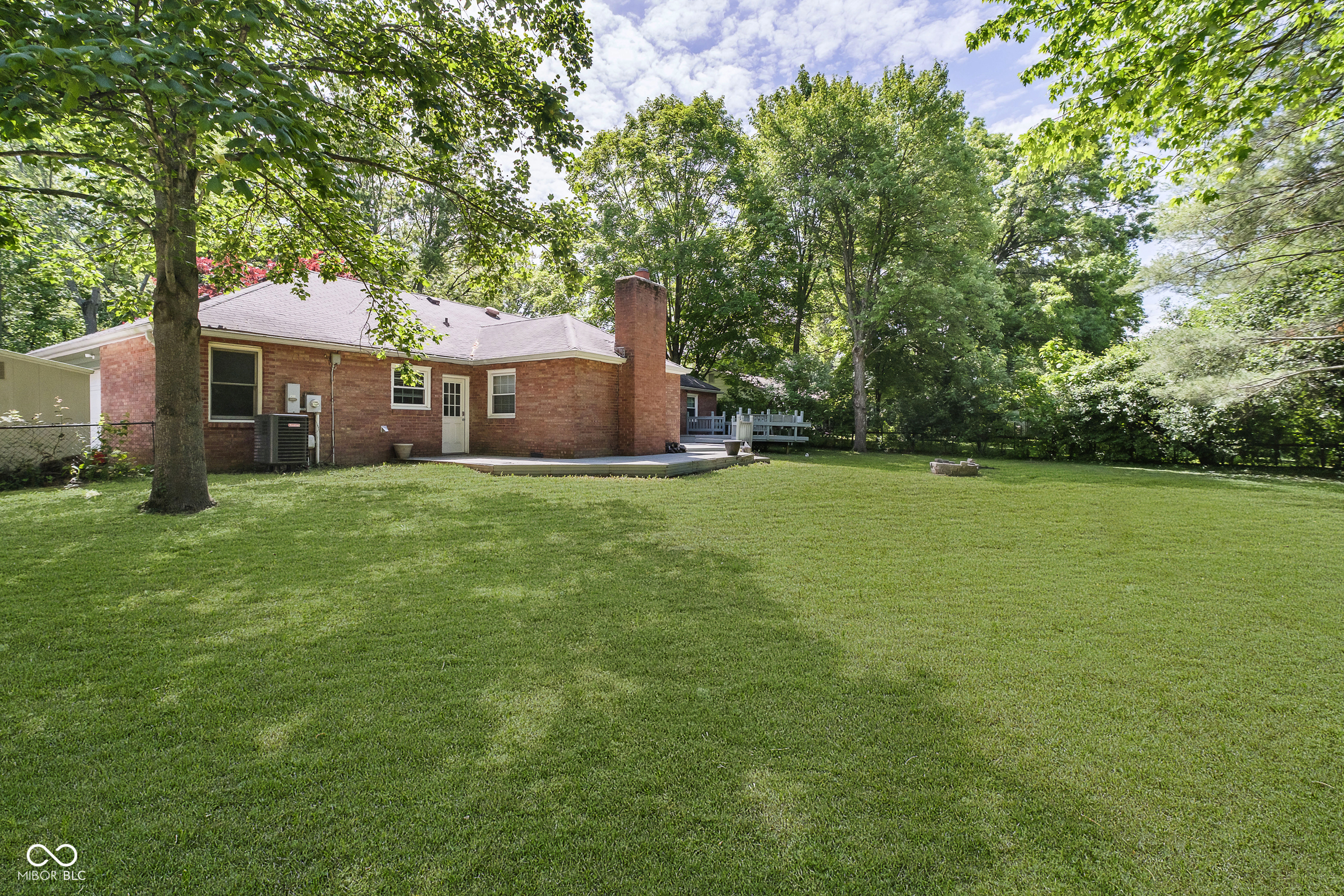 7734 Hoover Road Indianapolis, IN 46260 - Photo 27 of 34 Gallery Image 27