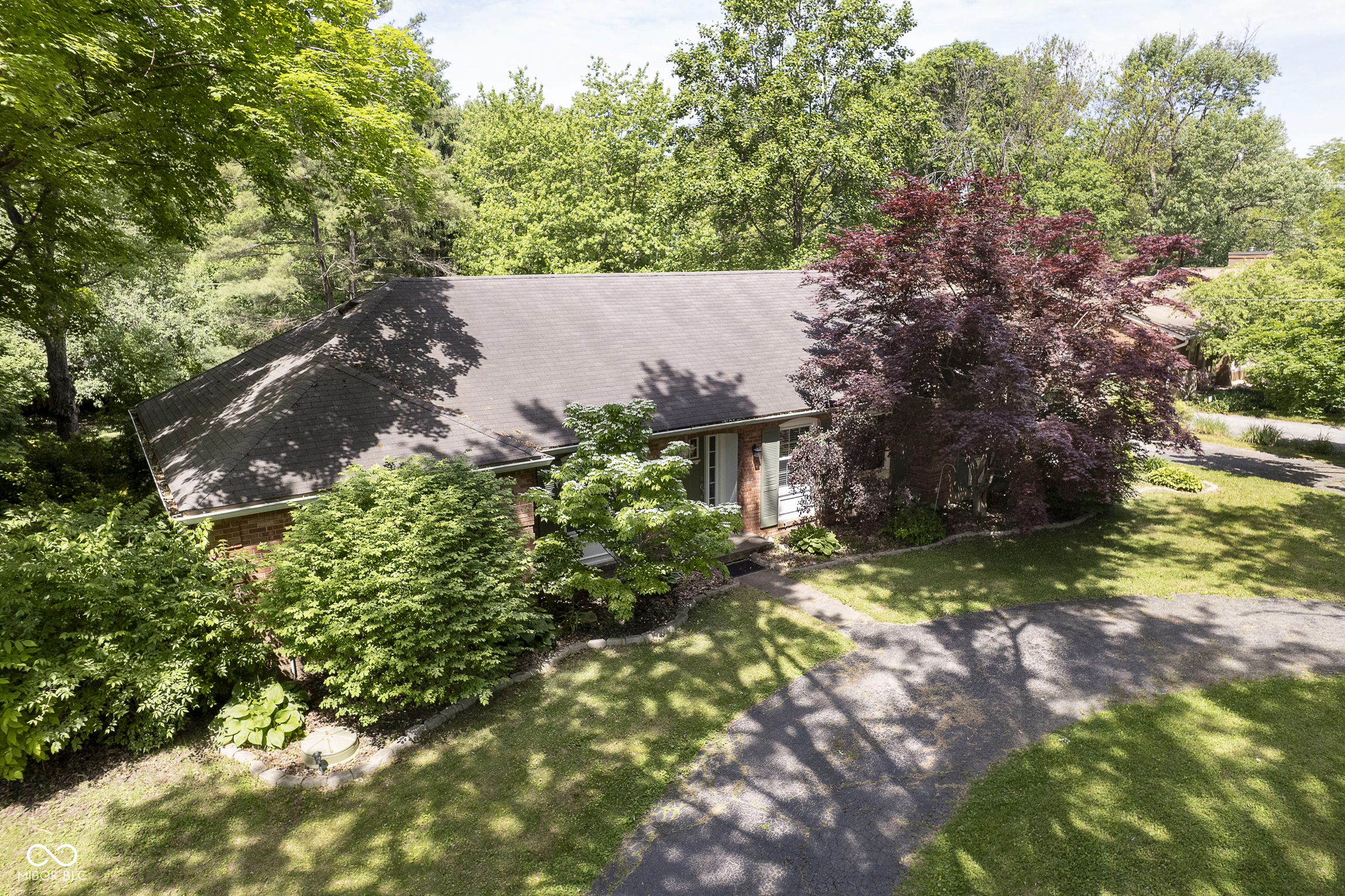 7734 Hoover Road Indianapolis, IN 46260 - Photo 31 of 34 Gallery Image 31