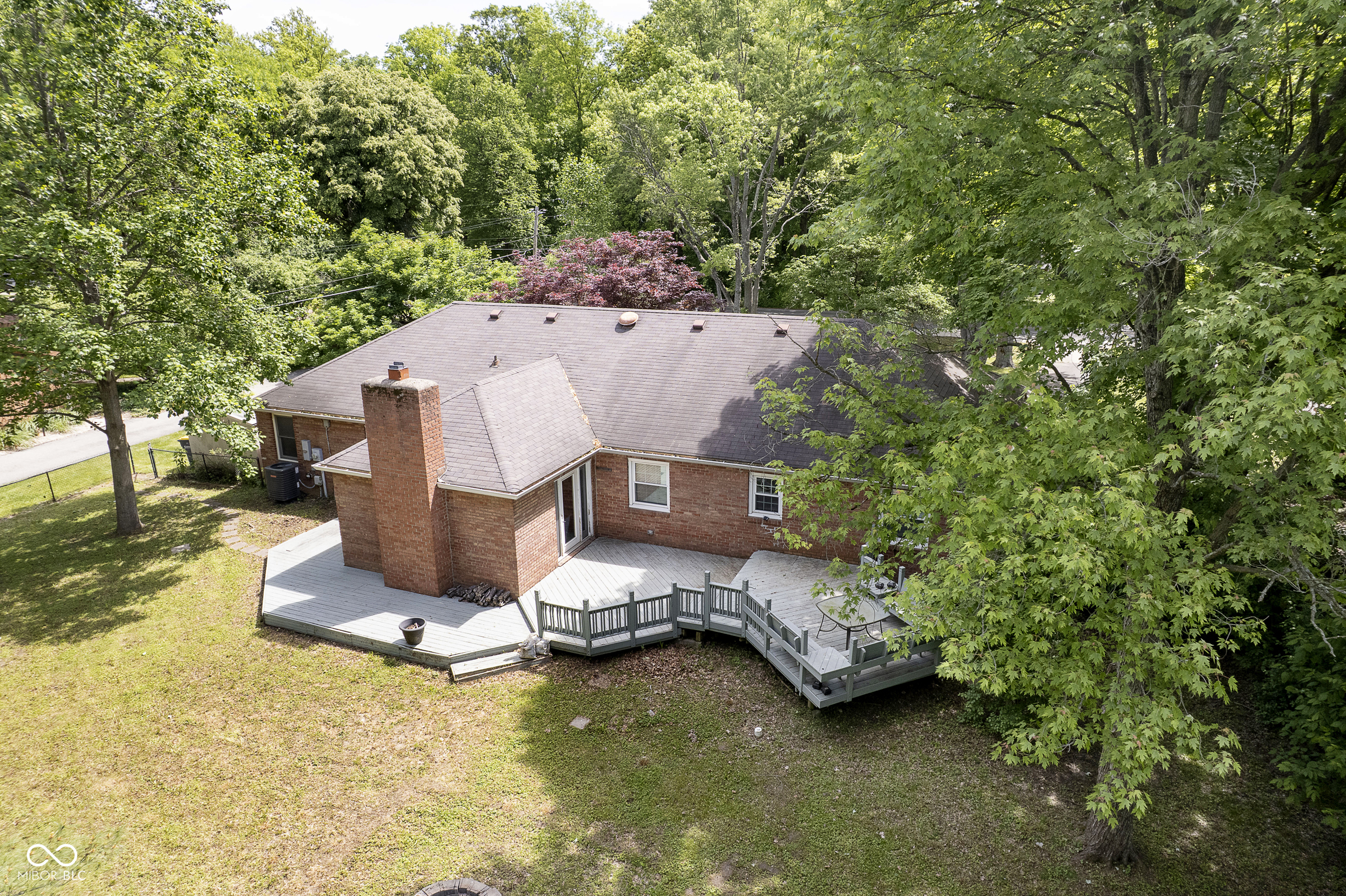 7734 Hoover Road Indianapolis, IN 46260 - Photo 32 of 34 Gallery Image 32