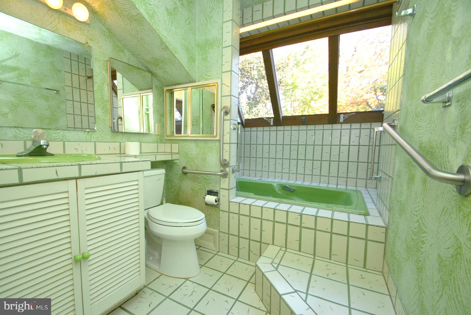 1303 Saddleback Road Baltimore, MD 21208 - Photo 22 of 27
