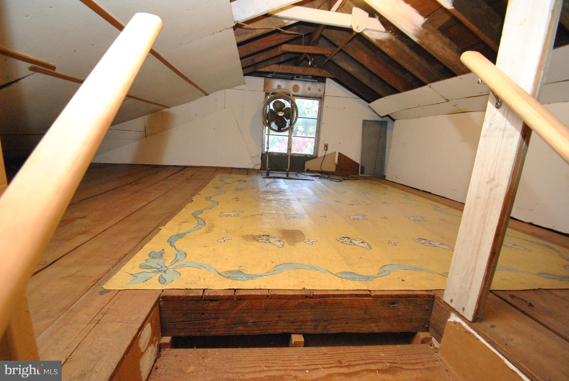 1303 Saddleback Road Baltimore, MD 21208 - Photo 23 of 27