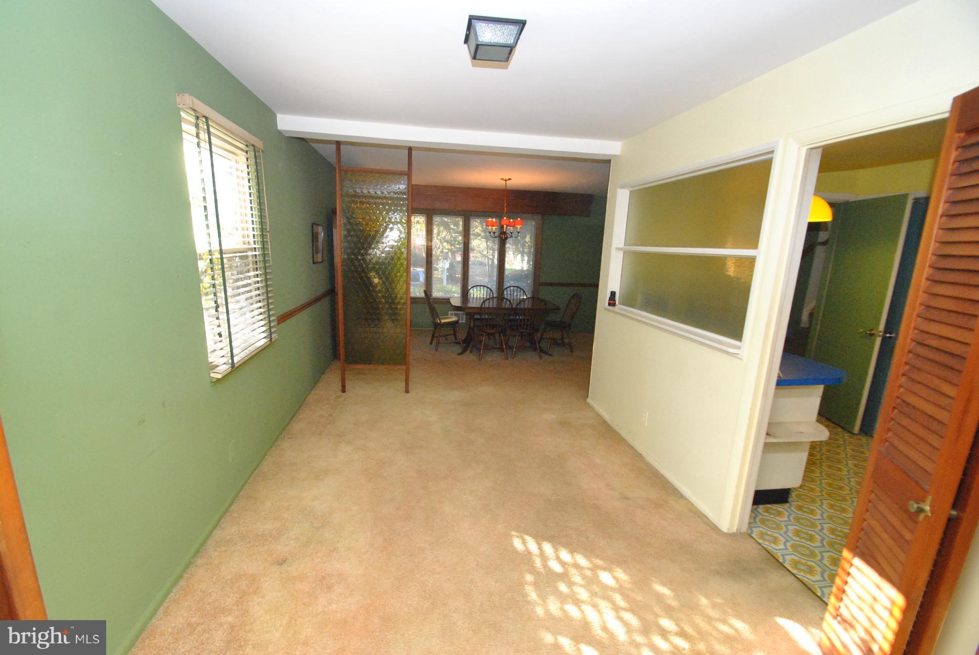 1303 Saddleback Road Baltimore, MD 21208 - Photo 6 of 27