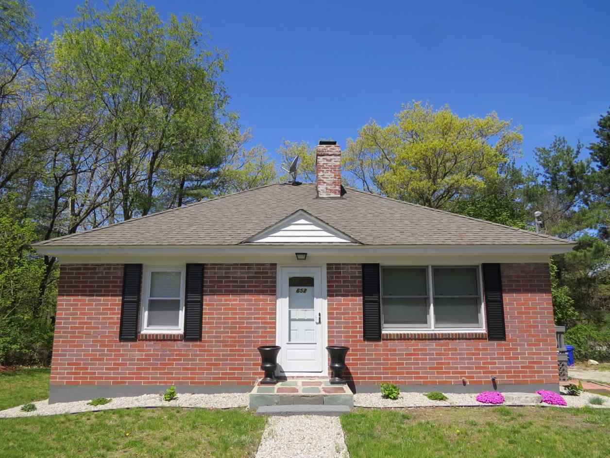 652 Old Wellington Road Manchester, NH 03104 - Photo 1 of 37 Gallery Image 1