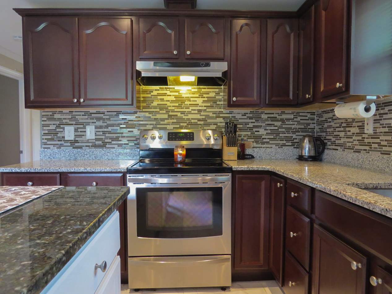 652 Old Wellington Road Manchester, NH 03104 - Photo 8 of 37 Gallery Image 8