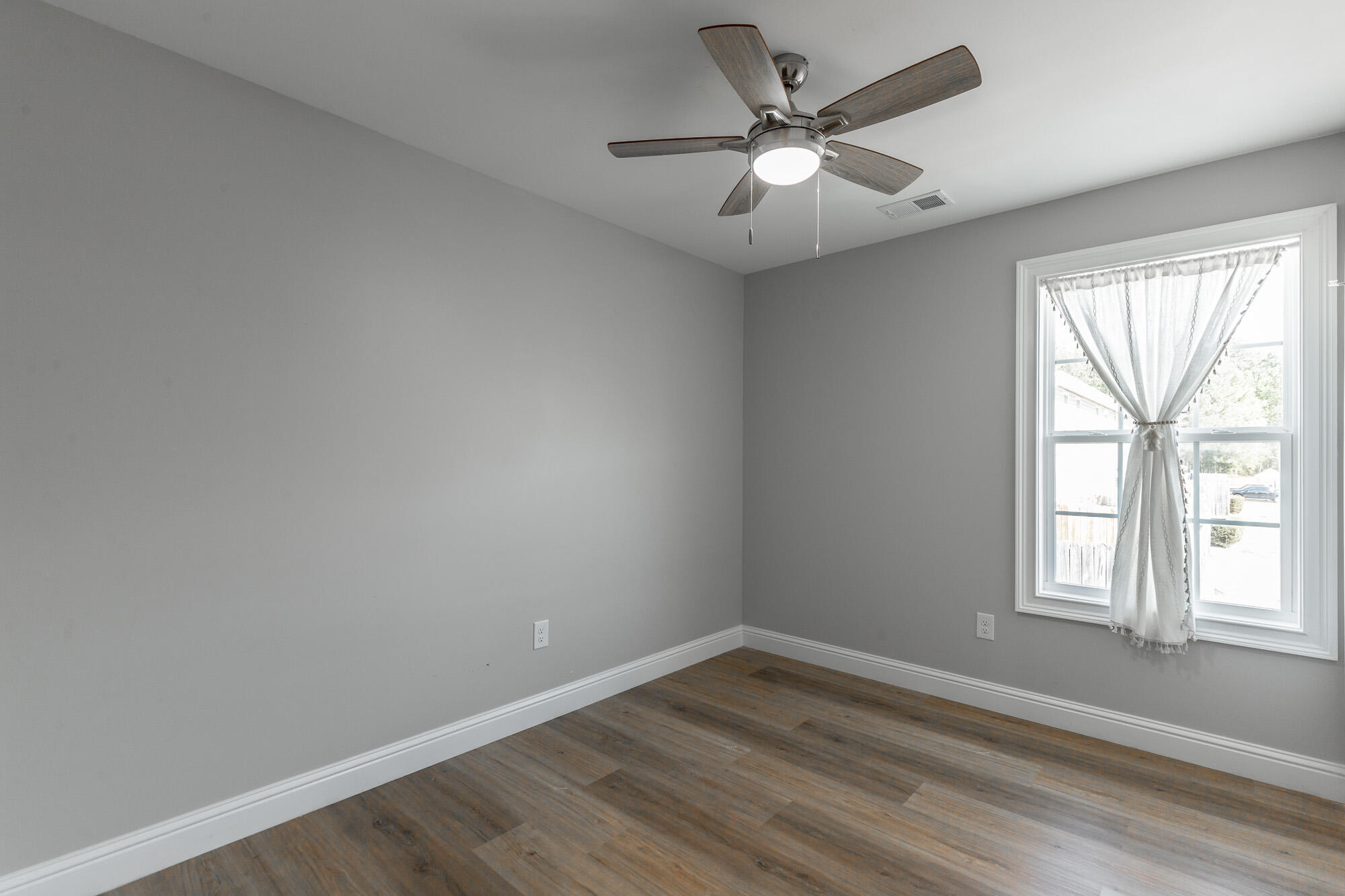 1505 Calloway Drive, Unit 2 Dalton, GA 30721 - Photo 16 of 32 1505-2 Calloway Drive HD-43