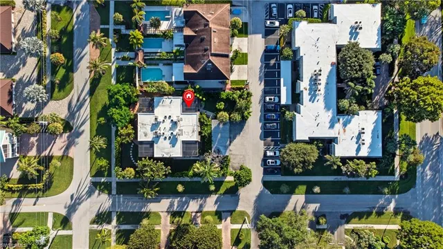 $3,250 | 514 11th Avenue South, Unit 3, Naples, FL 34102