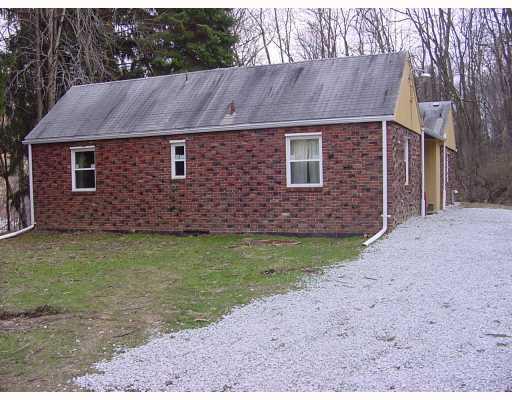 129 Lower Arrowhead Road Pittsburgh, PA 15237 - Photo 3 of 9 Exterior Back.