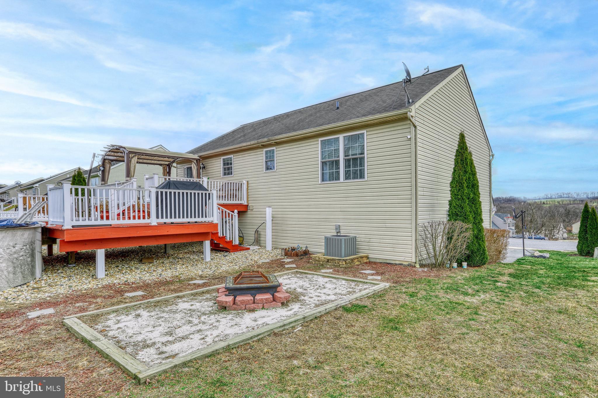 330 Riviera Street Mount Wolf, PA 17347 - Photo 28 of 36 Gallery Image 28