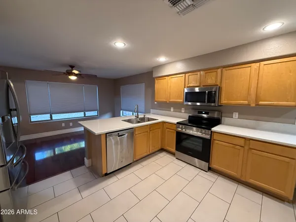 $2,250 | 2537 South Sunnyvale Avenue, Gilbert, AZ 85295