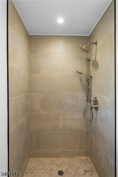 14 Harwich Road Flanders, NJ 07836 - Photo 19 of 34 a bathroom with a shower