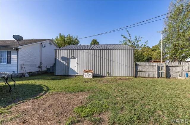 $180,000 | 207 West Olive Street, East Prairie, MO 63845