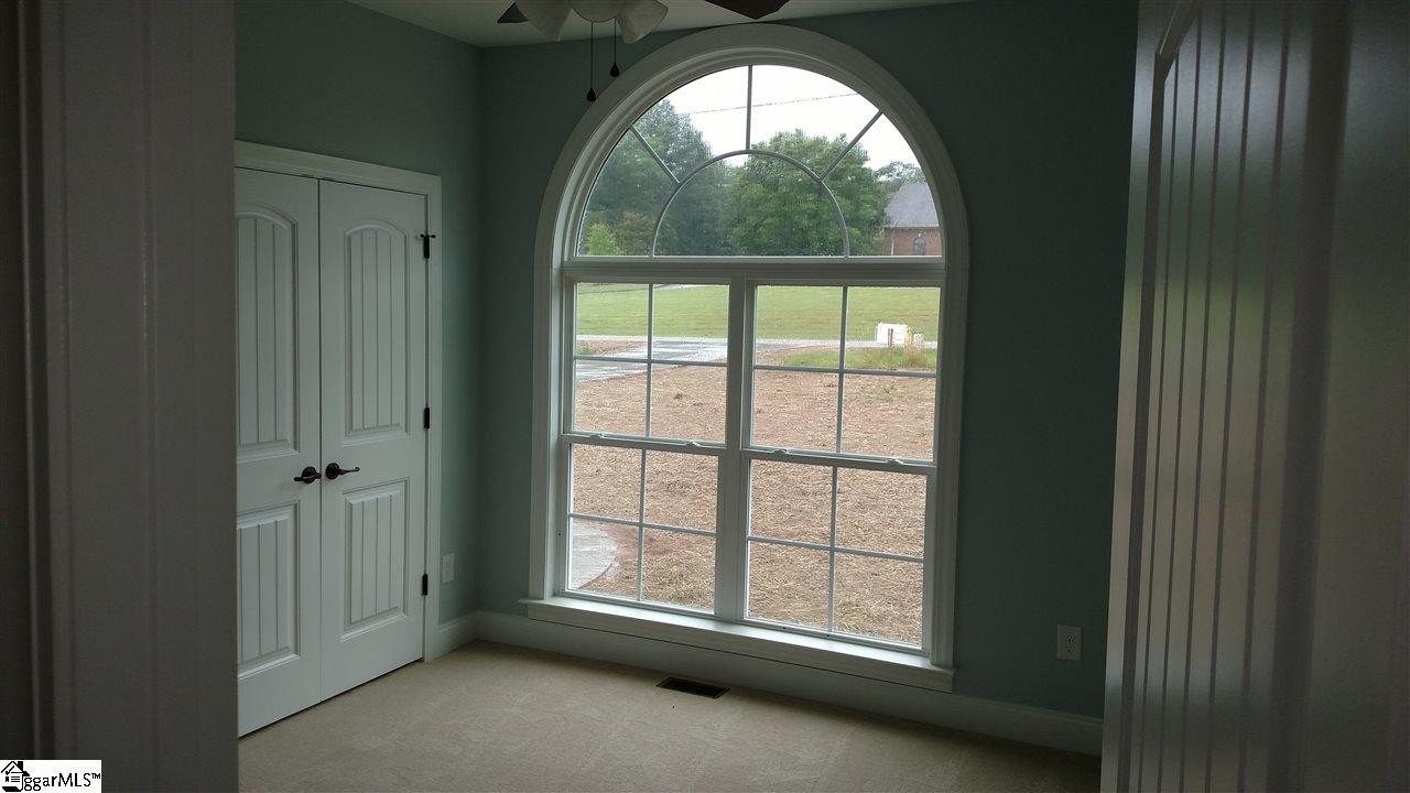 186 Ridgeland Drive Six Mile, SC 29682 - Photo 6 of 13 Gallery Image 6