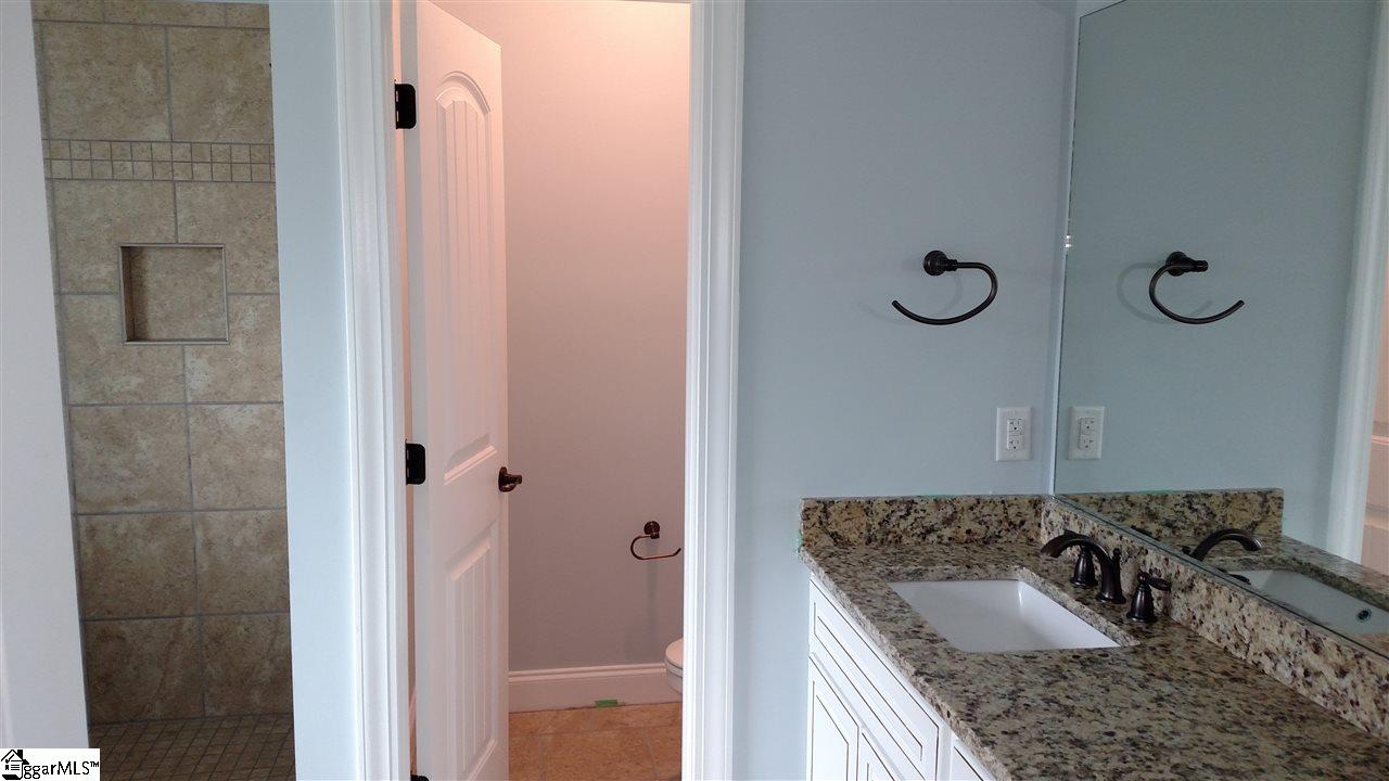 186 Ridgeland Drive Six Mile, SC 29682 - Photo 9 of 13 Gallery Image 9