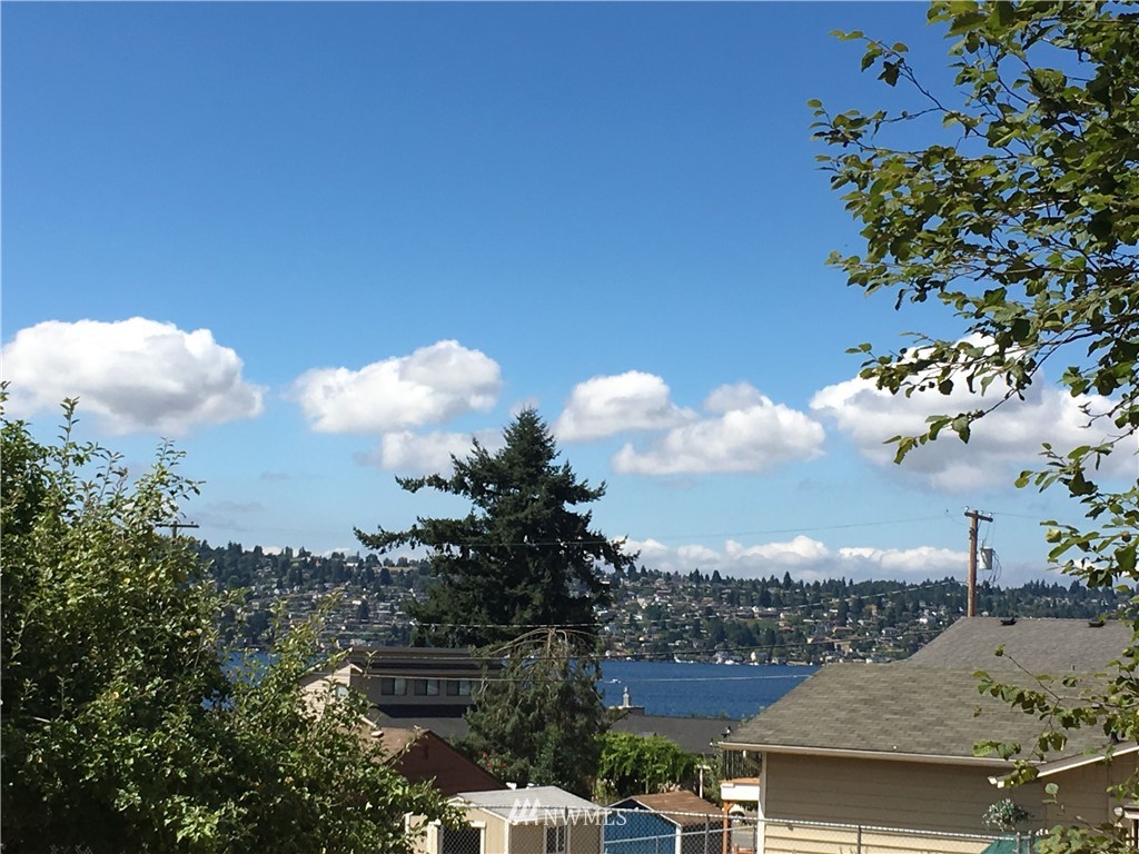 915 North 29th Street Renton, WA 98056 - Photo 5 of 16 Gallery Image 5