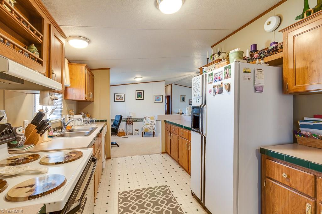 859 George Hege Road Lexington, NC 27295 - Photo 11 of 30 Gallery Image 11