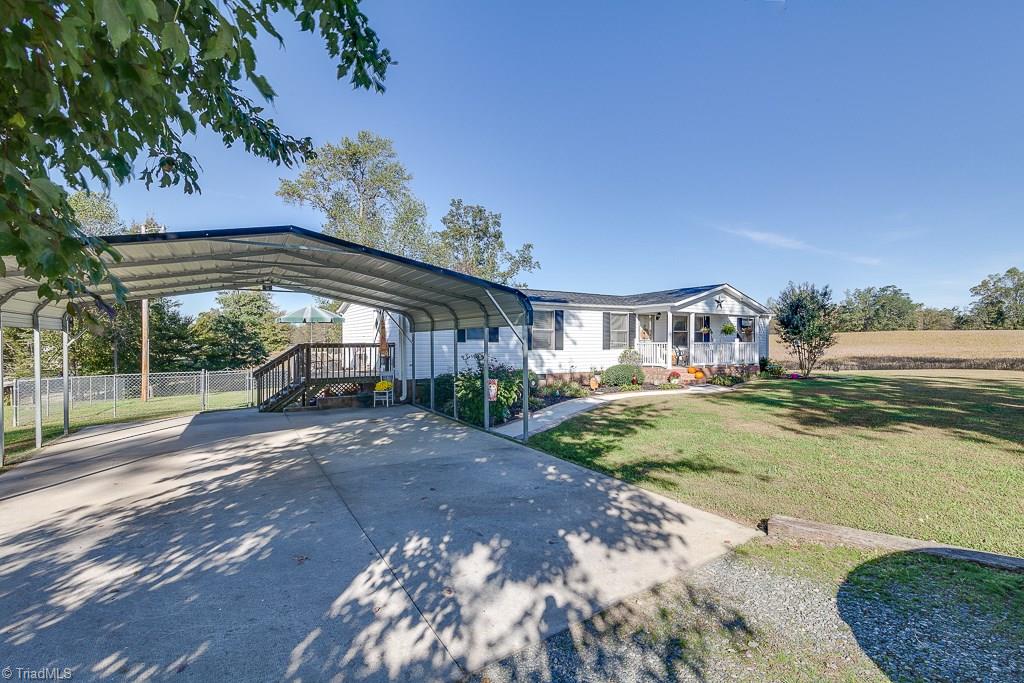 859 George Hege Road Lexington, NC 27295 - Photo 3 of 30 Gallery Image 3