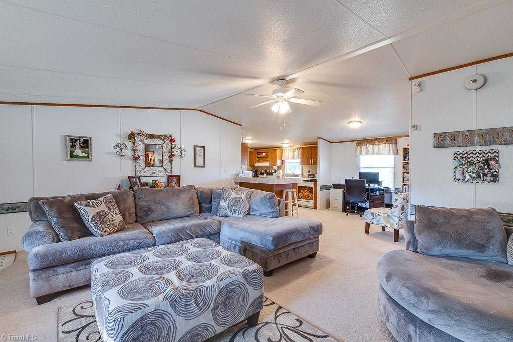 859 George Hege Road Lexington, NC 27295 - Photo 6 of 30 Gallery Image 6