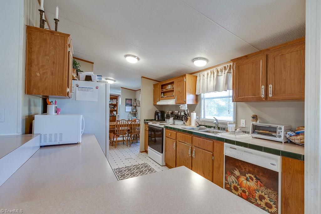 859 George Hege Road Lexington, NC 27295 - Photo 8 of 30 Gallery Image 8