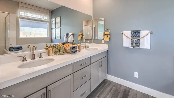 $714,530 | 7666 Amanda Springs Lane, North Las Vegas, NV 89084