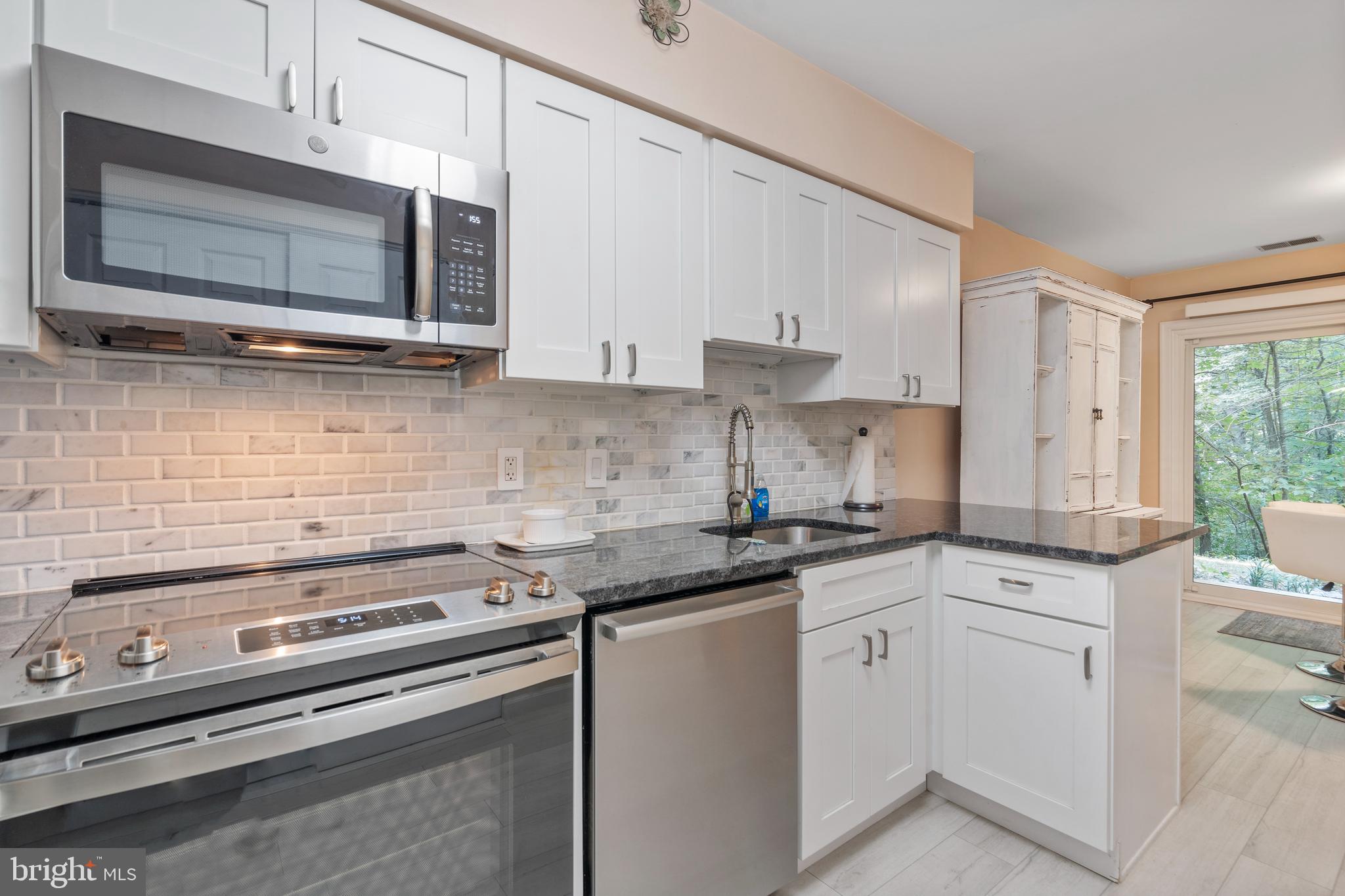11156 Beaver Trail Court Reston, VA 20191 - Photo 12 of 29