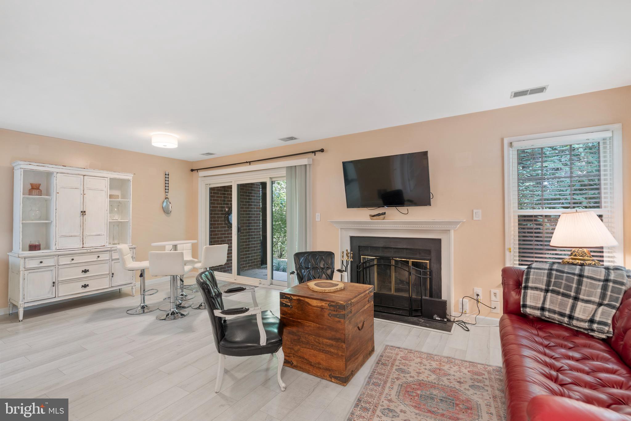 11156 Beaver Trail Court Reston, VA 20191 - Photo 2 of 29