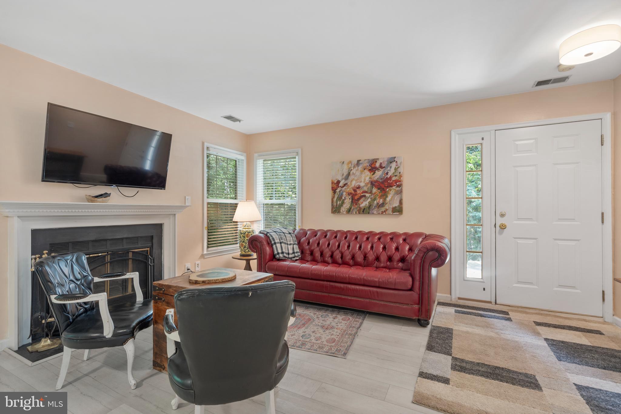 11156 Beaver Trail Court Reston, VA 20191 - Photo 3 of 29
