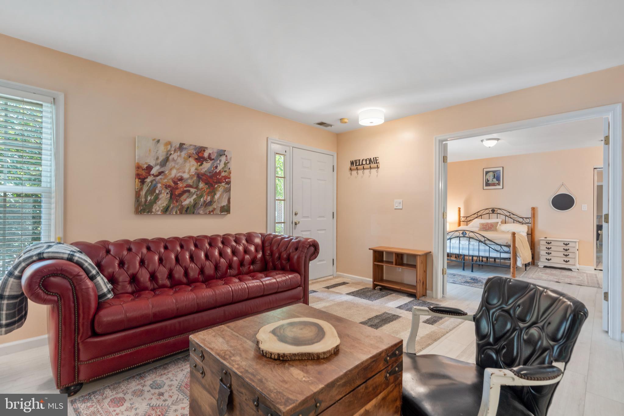11156 Beaver Trail Court Reston, VA 20191 - Photo 4 of 29