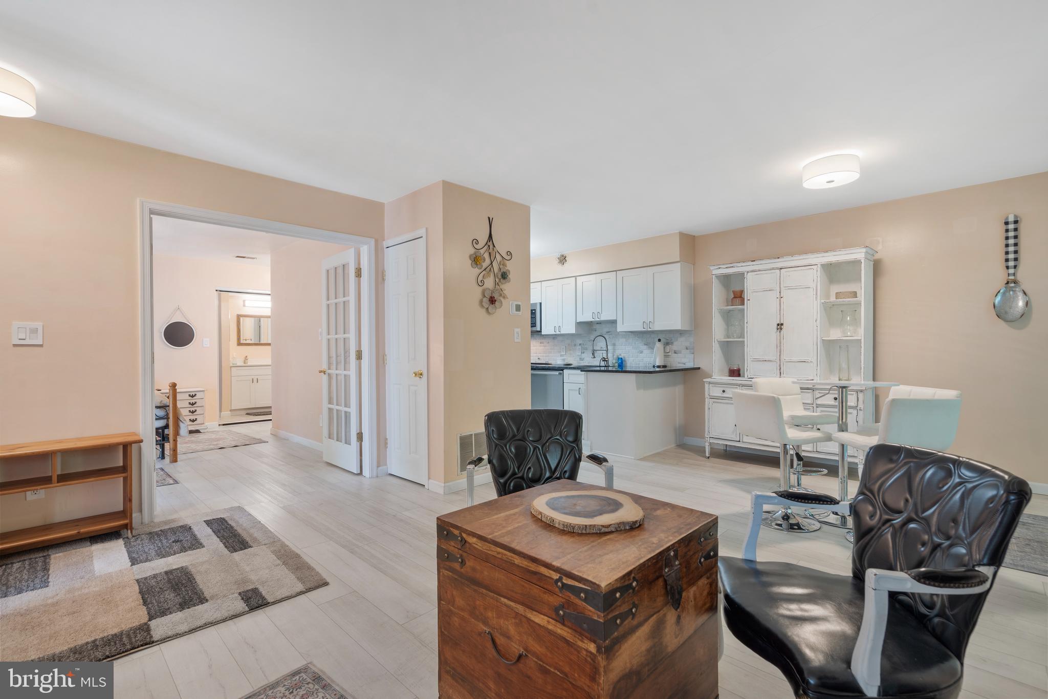11156 Beaver Trail Court Reston, VA 20191 - Photo 5 of 29