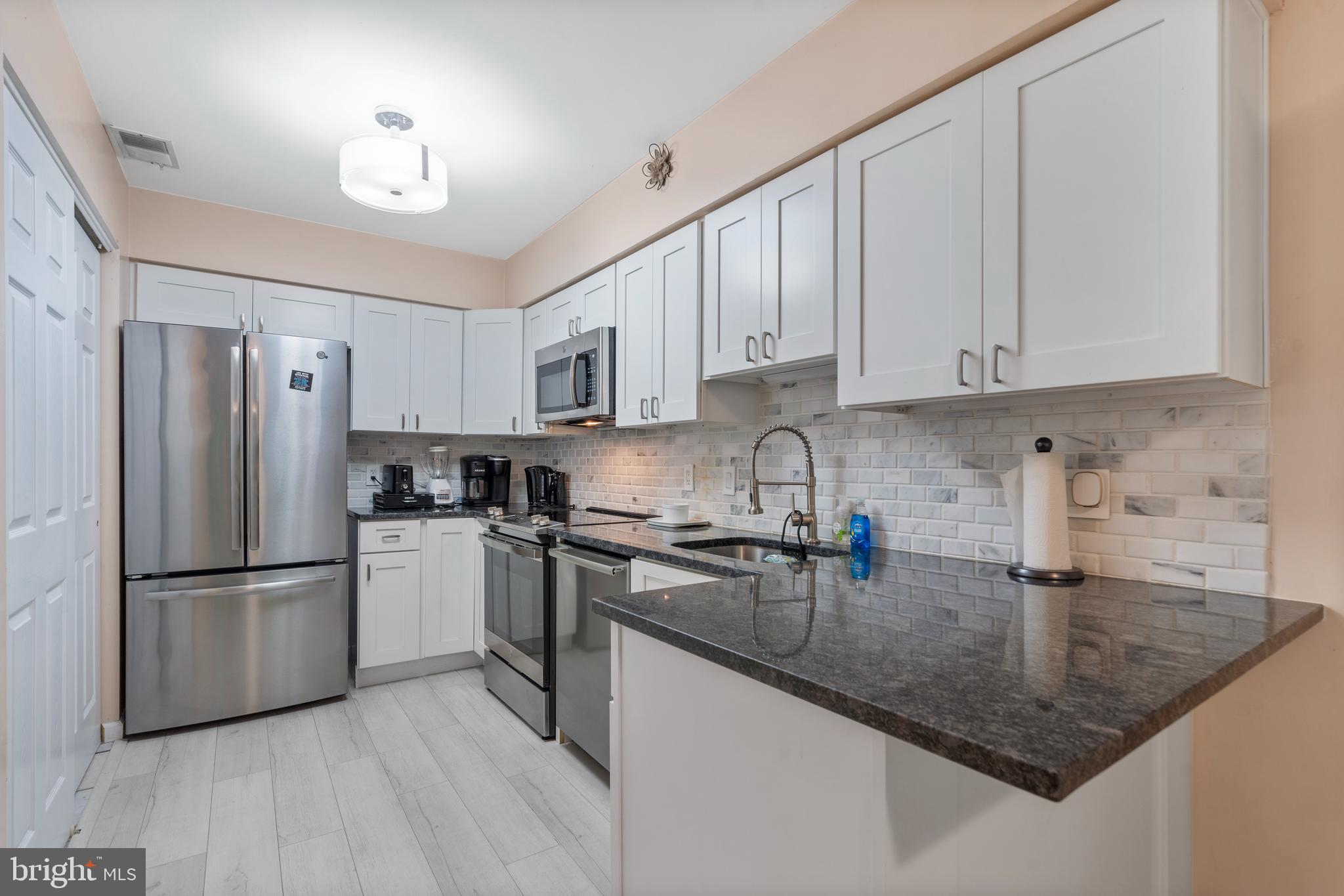 11156 Beaver Trail Court Reston, VA 20191 - Photo 10 of 29