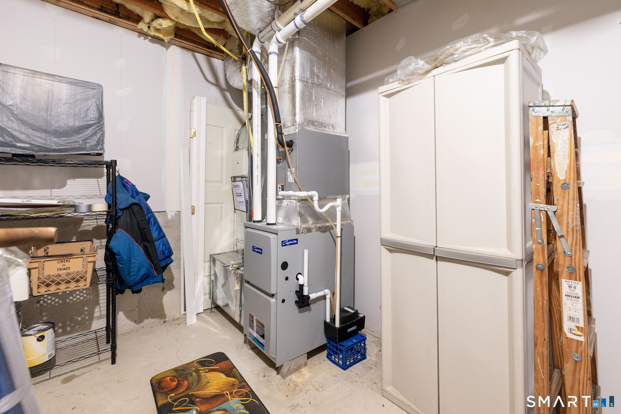 240 Wesley Street, Unit 4 Waterbury, CT 06708 - Photo 21 of 30 Furnace replaced within recent 2 years