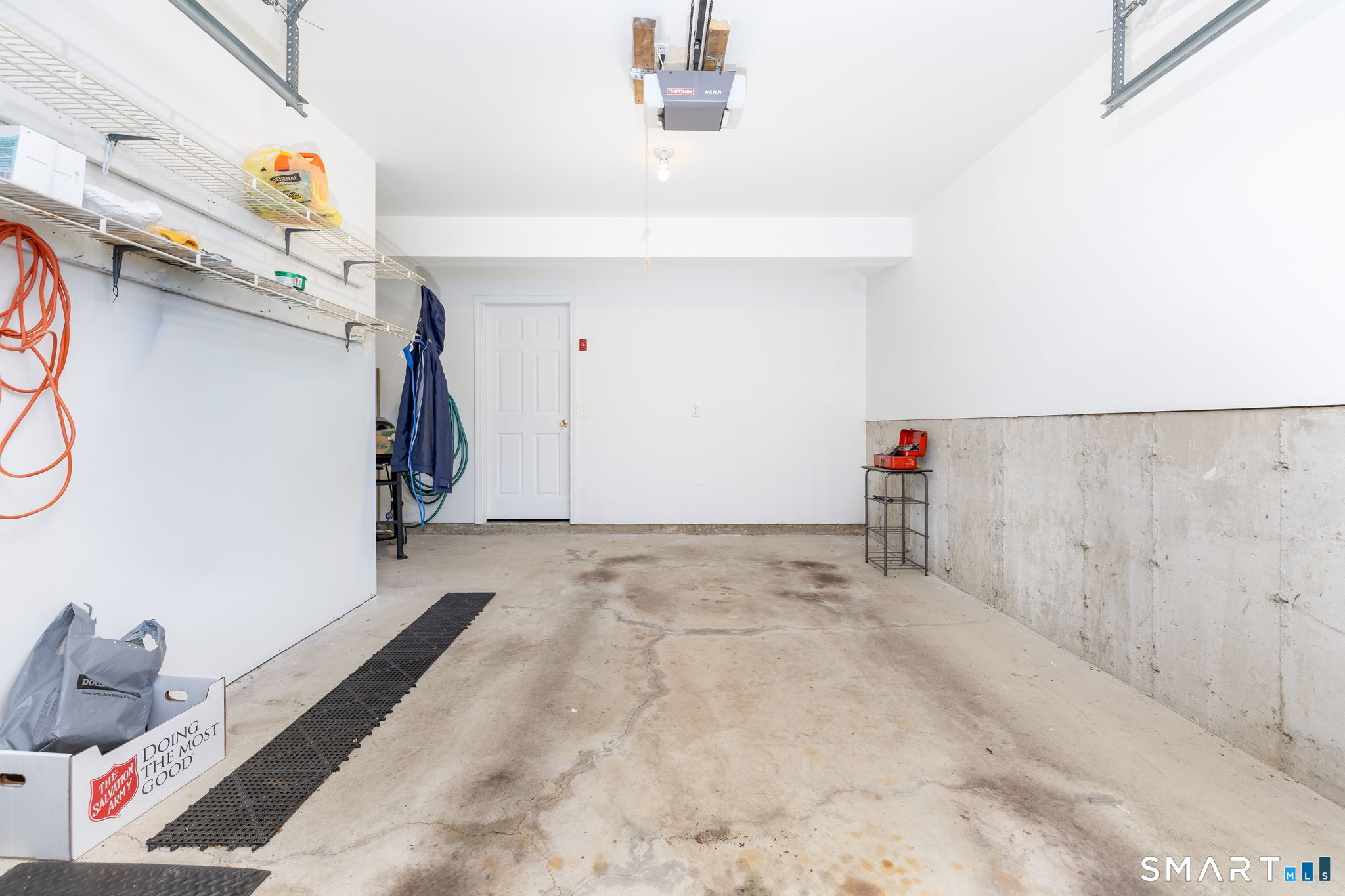 240 Wesley Street, Unit 4 Waterbury, CT 06708 - Photo 23 of 30