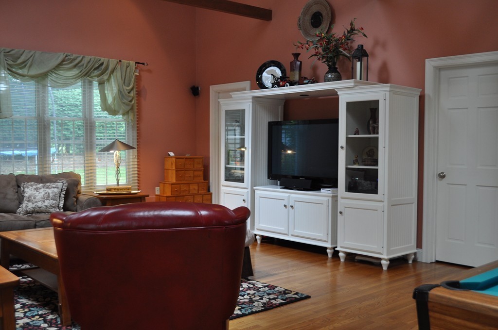 5 Appleton Road Natick, MA 01760 - Photo 10 of 19