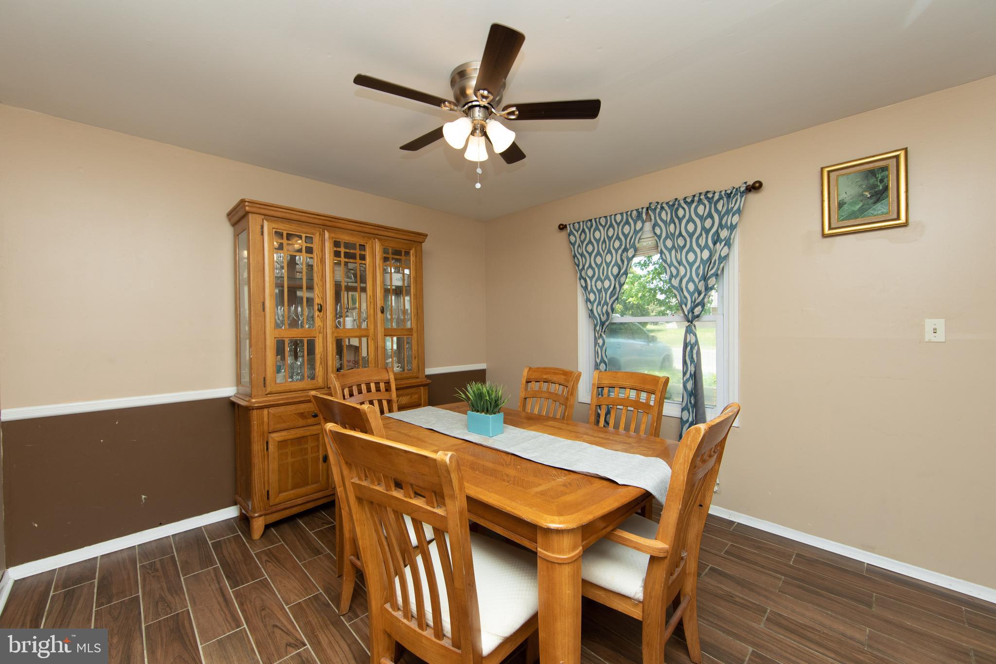100 Pennypacker Drive Willingboro, NJ 08046 - Photo 5 of 24 Dining room