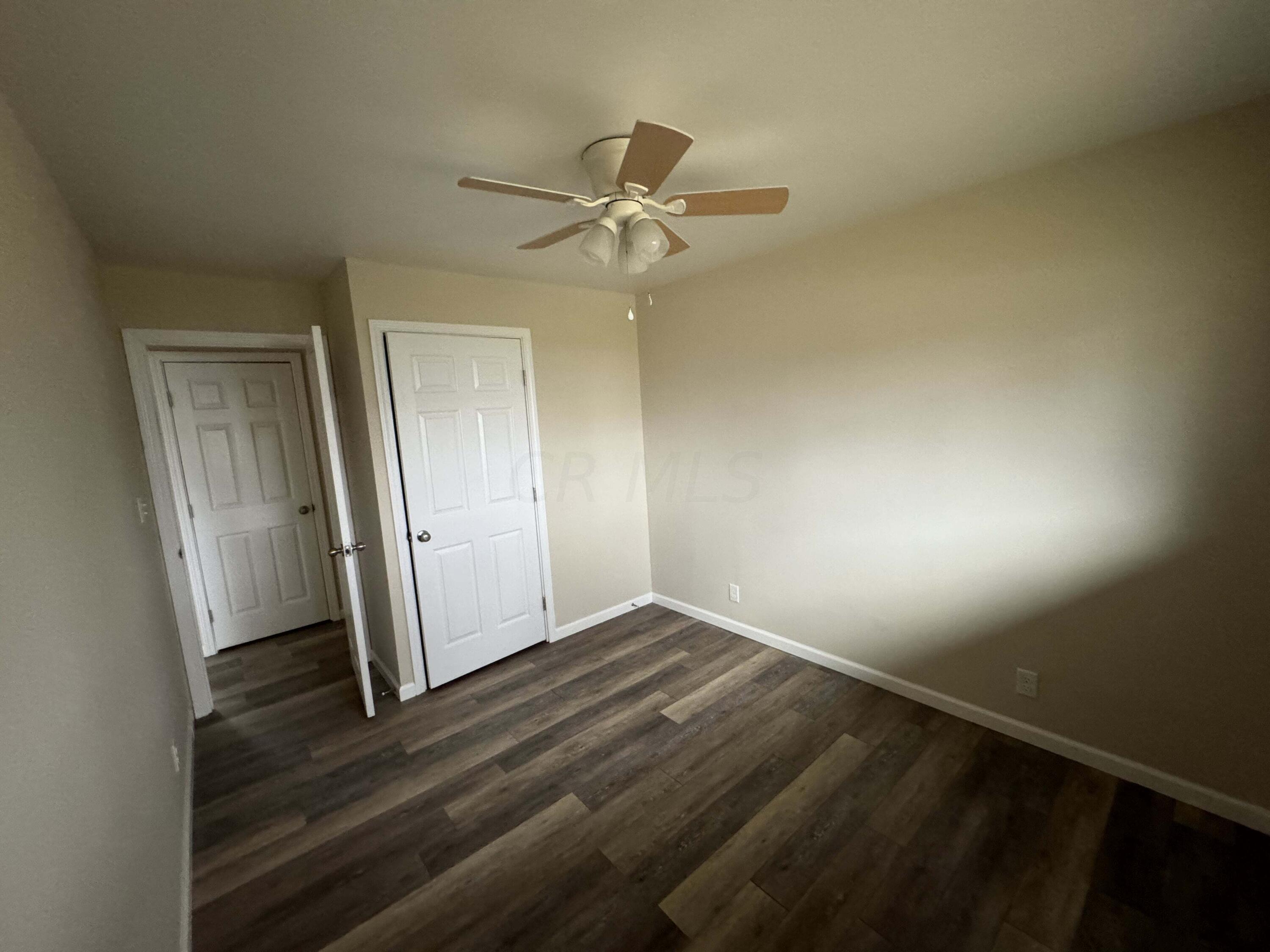128 Putnam Road Heath, OH 43056 - Photo 2 of 15 2A961E4A-4294-4868-88F5-C18C8C030F3B