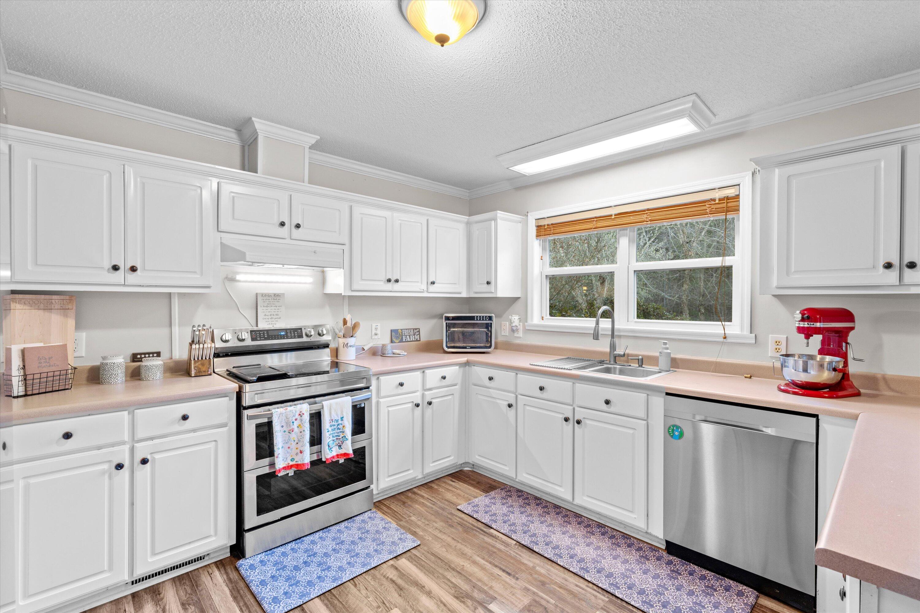 1126 State Rd S-8-376 Moncks Corner, SC 29461 - Photo 19 of 51 19-DSC09018_1