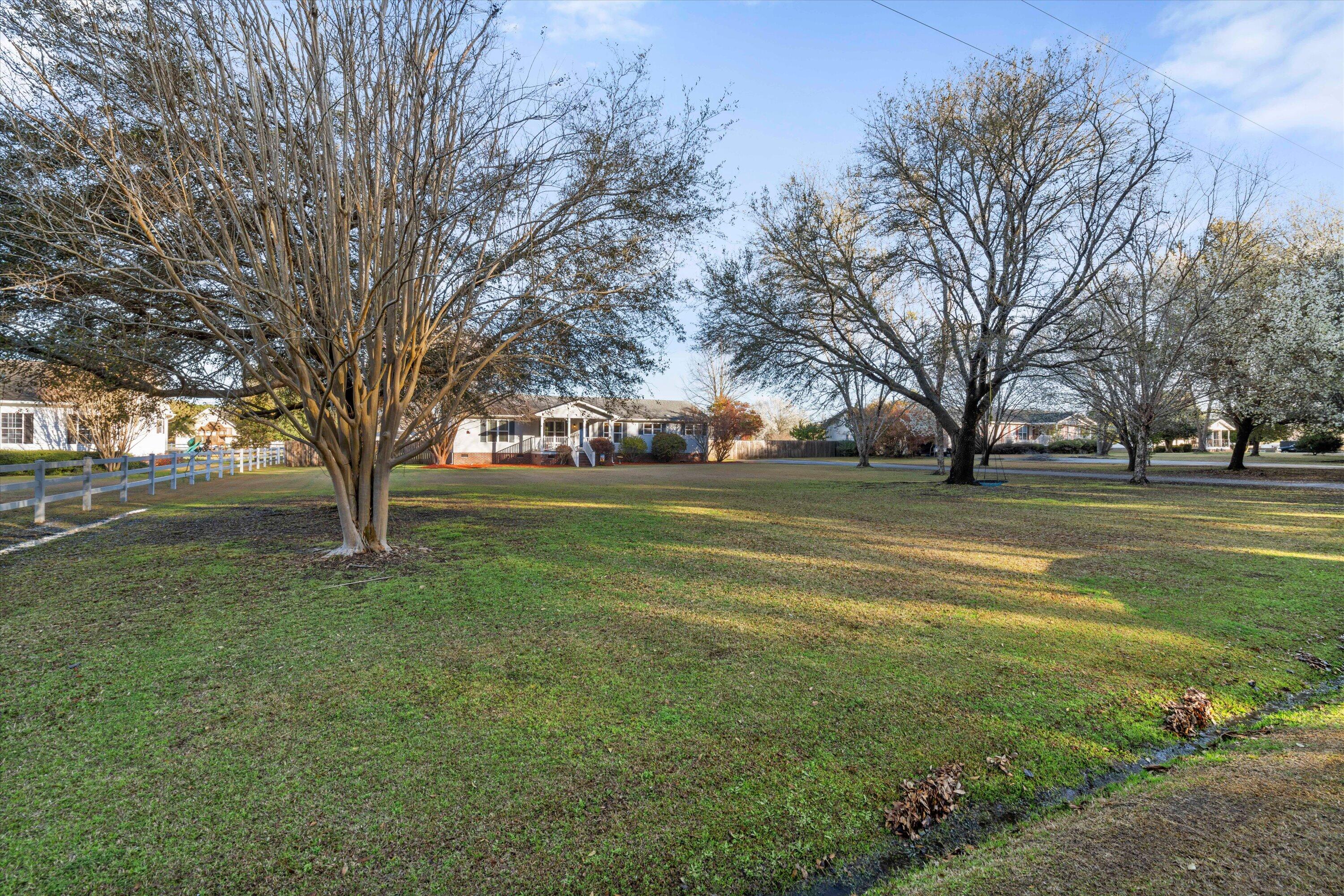 1126 State Rd S-8-376 Moncks Corner, SC 29461 - Photo 5 of 51 05-DSC09066_1