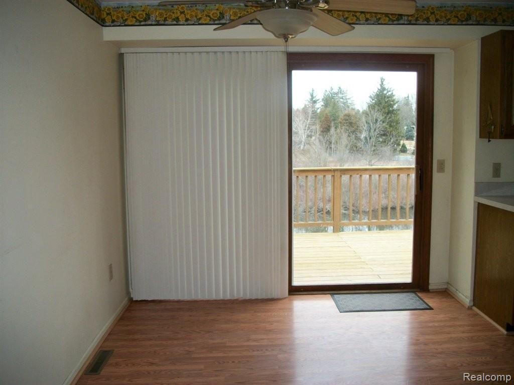 7160 Andersonville Road Clarkston, MI 48346 - Photo 8 of 20 AV DR VIEW.JPG