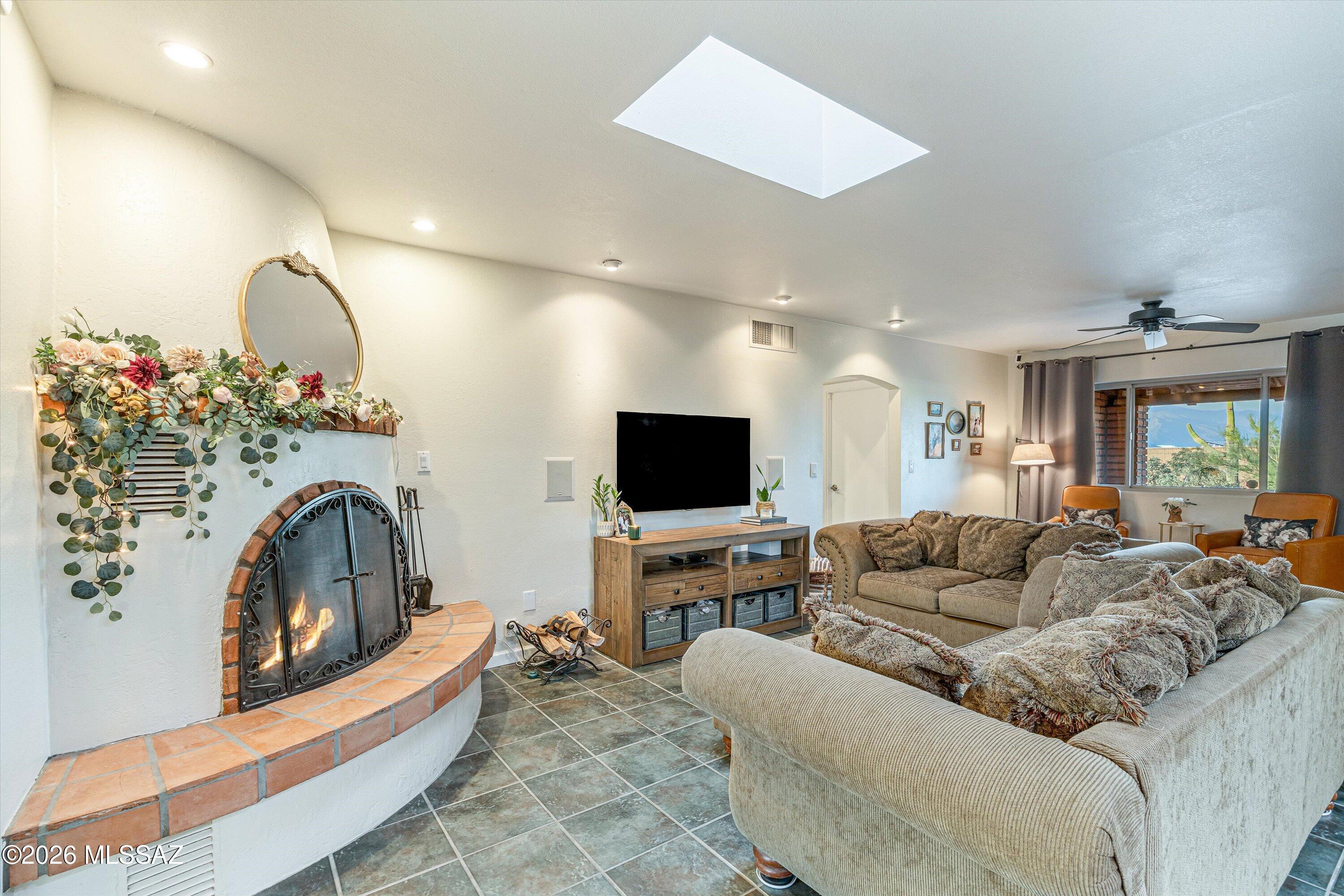 3123 West Morgan Road Tucson, AZ 85745 - Photo 10 of 51 10-Living Room
