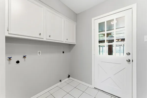 $1,975 | 18 Panorama Drive, Conroe, TX 77304